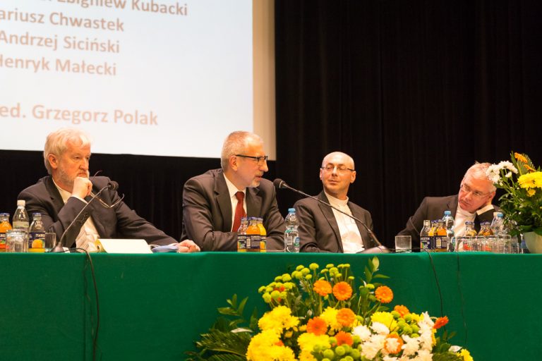 PWTW Sympozjum O reformacji -100