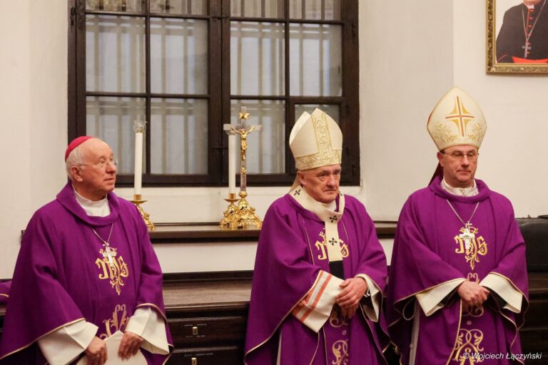 04-0S1A7725 — kopia (2)