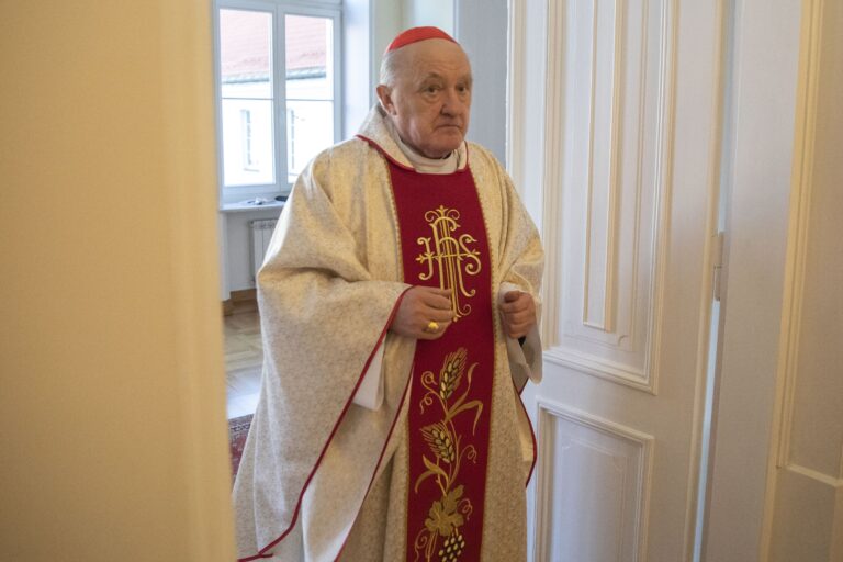 70-lecie poświęcenia siedziby arcybiskupów warszawskich, kaplica, kard. Kazimierz Nycz