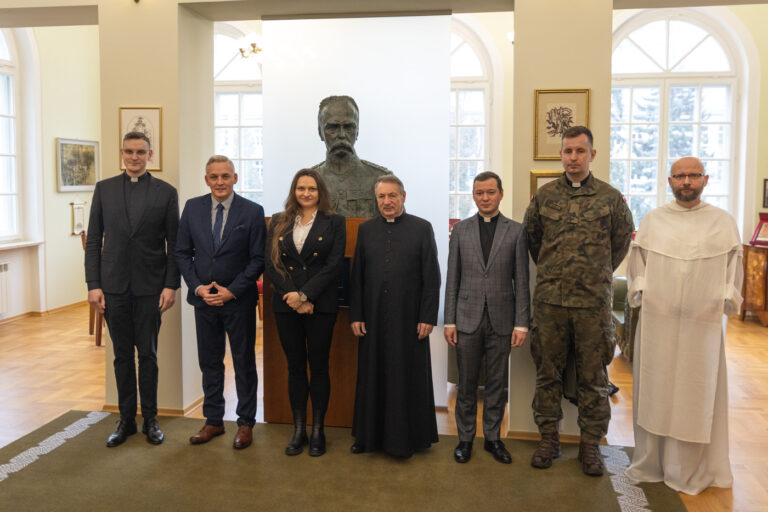 AKW_Pro-Tempore-ASW-03.12.25-077